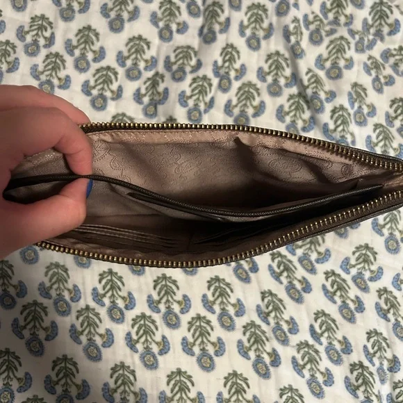 Michael Kors Large Clutch Wristlet - Picture 7 of 12